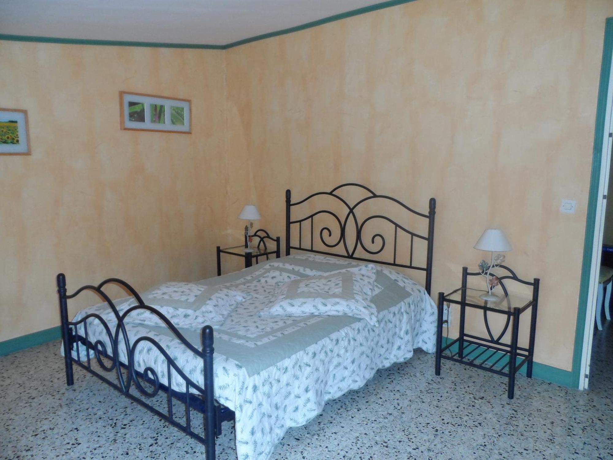 Clos Mazerolles Cruzy Room photo